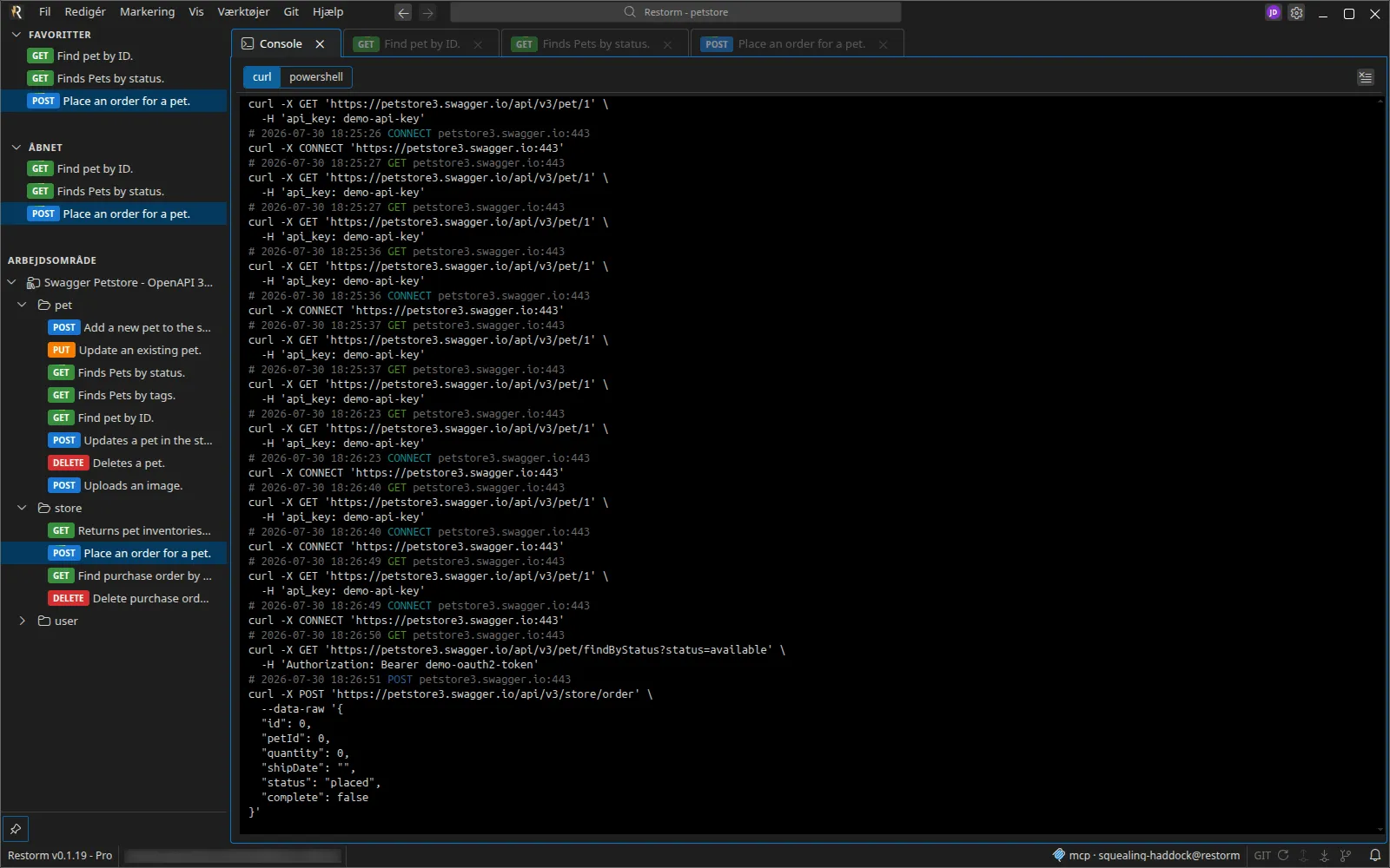 Konsollen med flere opfangede kald, hvert gengivet som en curl-kommando, og vælgeren curl / powershell